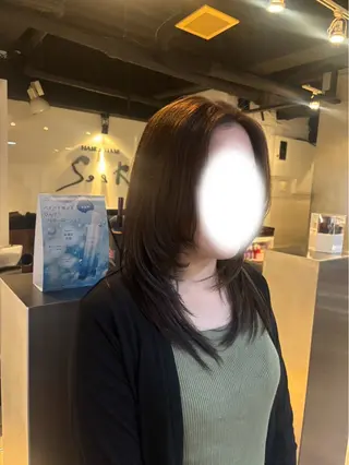 ミディアム SEEK八王子 AINAのヘアスタイル