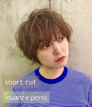 ショート パーマ 舟橋 りんかのヘアスタイル