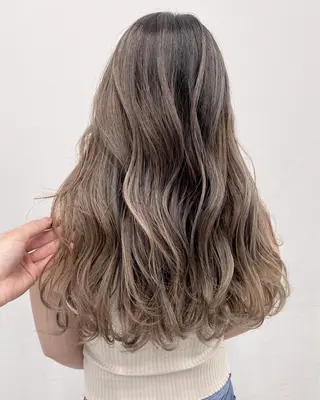 ロング カラー レイヤーカット 赤み消し　店長/大和のヘアスタイル