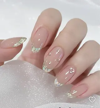 ミディアム AMI Nailsalonのネイルデザイン