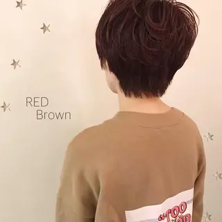 ショート カラー 市川 千夏のヘアスタイル