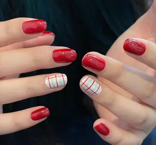 ネイル Pure&Rich Nailのネイルデザイン