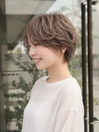 ショート カラー 似合わせ レイヤー須川のヘアスタイル