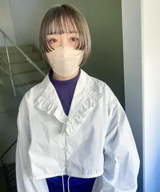 ショート カラー パーマ ヘアアレンジ デザインカラー/ボブ ブリーチカラー/ユリのヘアスタイル