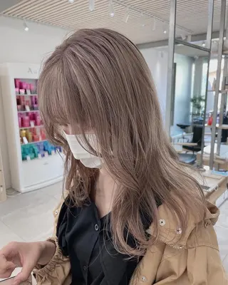 セミロング カラー ヘアアレンジ ネイル マツエク・マツパ ベージュグレージュ 💕しゅーじ💕のヘアスタイル