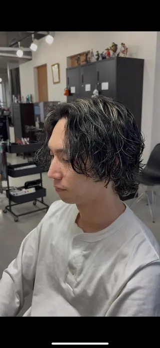カラー パーマ メンズ 海外風パーマ カラー特化園田　楓莉のヘアスタイル