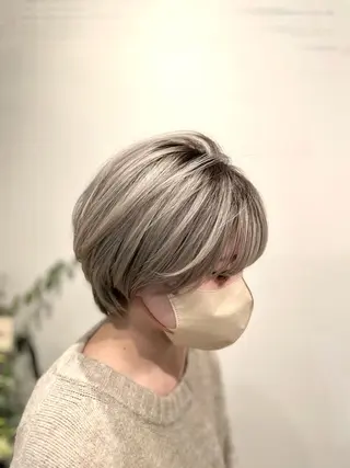 ショート カラー ✨髪質改善/ハイトー ン/艶髪高山のヘアスタイル