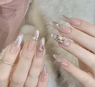 ネイル Pure&Rich Nailのネイルデザイン
