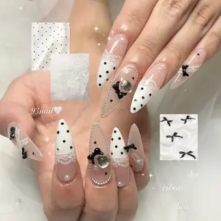 ネイル 93 nail🤍のネイルデザイン