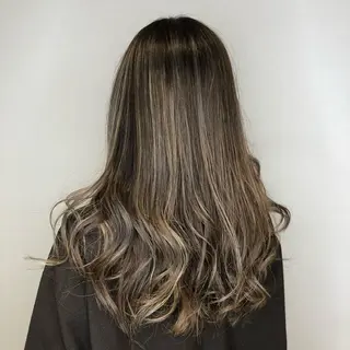 セミロング カラー 髪質改善美容師 中村 一のヘアスタイル
