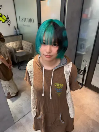 カラー 派手髪特化 🪐REN🪐のヘアスタイル