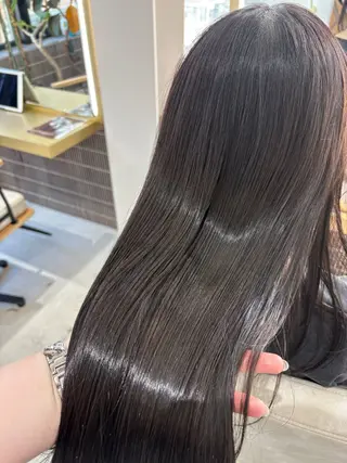ロング カラー ‎🤍MIU‎🤍 レイヤーカット‎🤍のヘアスタイル