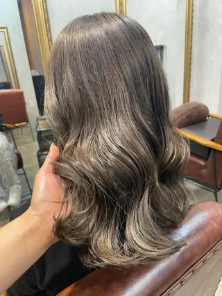 セミロング カラー 【aini天王寺】 𝐚𝐢𝐫𝐢✂︎のヘアスタイル