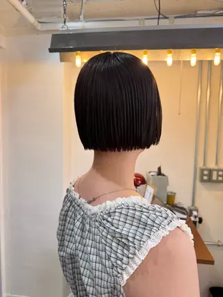 ミディアム 切りっぱなしボブ/ ストレート須藤優真のヘアスタイル