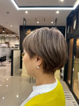 ショート カラー 【育休中】EARTH 荒井店HARUNAのヘアスタイル