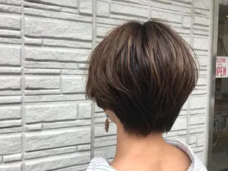 ショート 暖色カラー🍊 ボブ🌿顔周りcutのヘアスタイル