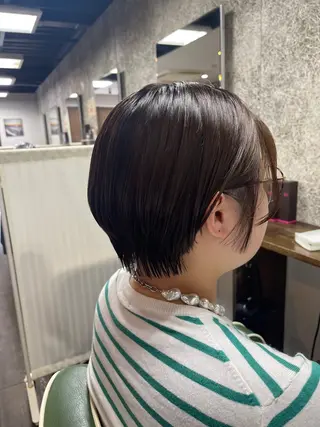 ショート STARGOLD 岩本のヘアスタイル