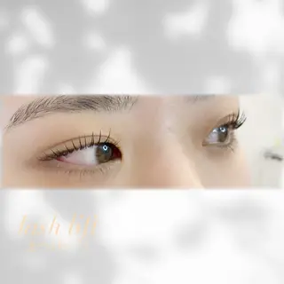 マツエク・マツパ MAHALO 𓆉の眉毛・アイブロウイメージ