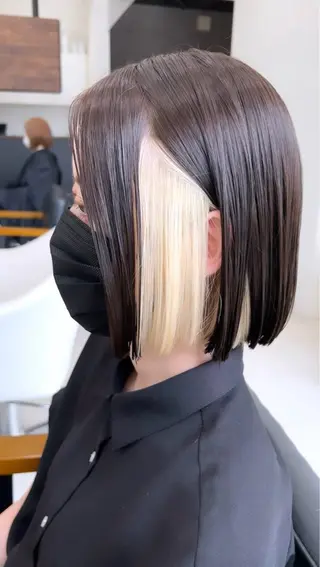 ショート カラー VIRAL ヴァイラルのヘアスタイル