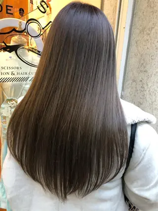 ロング カラー CoCooN satoshiのヘアスタイル