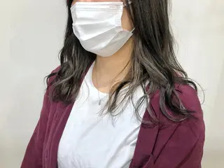 カラー white.梅田 デザインカラー🦄のヘアスタイル
