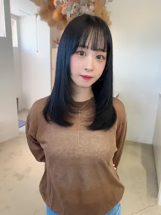 セミロング vince. moekoのヘアスタイル