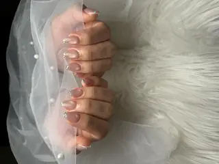 ネイル PEEKABOO 旧:momo京橋のネイルデザイン