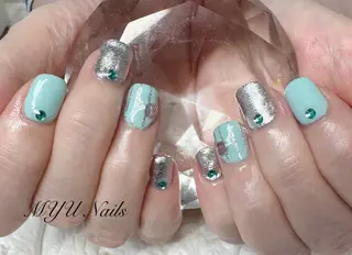 ネイル ニュアンスネイル🌈 MYU Nailsのネイルデザイン