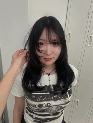 セミロング SLASHスラッシュ 小川花鈴のヘアスタイル