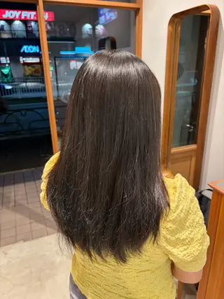 カラー 山路 和花のヘアスタイル