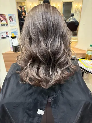 セミロング カラー メンズパーマレイヤー 西山賢志のヘアスタイル