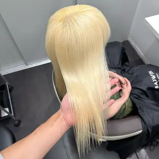 セミロング カラー 💫艶ハイトーン×髪 質改善💫リュウトのヘアスタイル