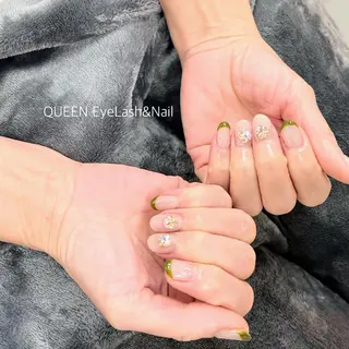 ミディアム カラー ネイル Bloom Nailのネイルデザイン