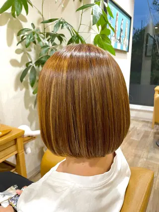 ショート タケタ モカのヘアスタイル