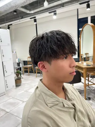 ショート カラー パーマ メンズ 🏆メンズヘア特化 🥇代表りんぺーのヘアスタイル