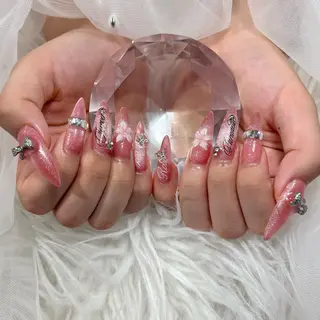 ネイル 🌈 Laule'aのネイルデザイン