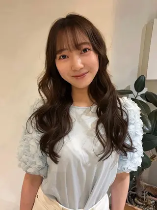 ロング 塩崎 聖奈のヘアスタイル