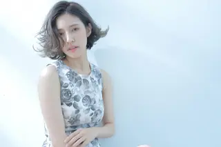 ミディアム ハイトーンブリーチ 土坂 由志【京都】のヘアスタイル