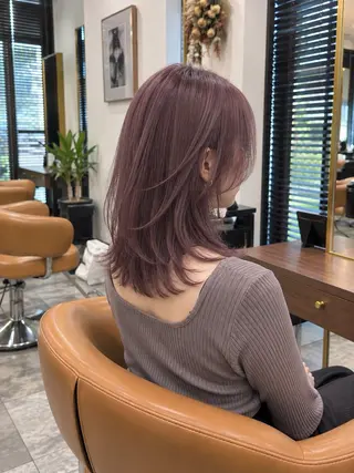 カラー 佐藤 糸のヘアスタイル