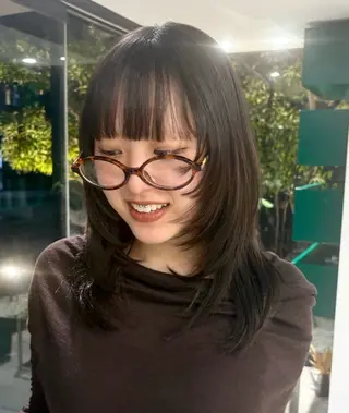 セミロング 二次元ウルフ🍒 ボルドーカラー愛希子のヘアスタイル