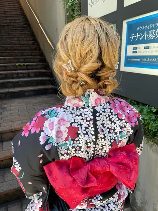 天神最安値エクステ カラーレイヤーカットのヘアスタイル