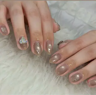 ネイル LAVISH sakiのネイルデザイン