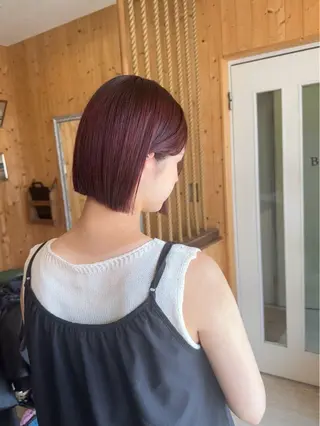 ショート ハイトーン belle ナホのヘアスタイル
