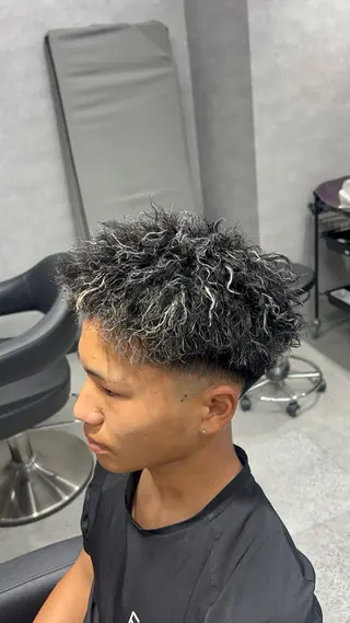 パーマ メンズ 🔥メンズ特化🔥 フェード職人/匠翔のヘアスタイル