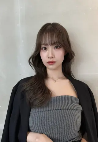 ミディアム カラー レイヤーカット 西村あきやのヘアスタイル
