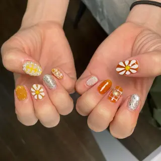 ネイル Nail Eyelash yのネイルデザイン