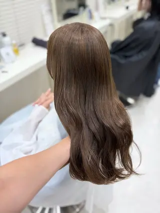ロング カラー レイヤー×大人可愛い ベージュHARUNAのヘアスタイル