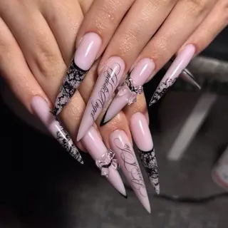 ネイル Blingg NailStudioのネイルデザイン