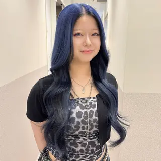 ロング カラー 🩵ブリーチカラー MIORI🩵のヘアスタイル