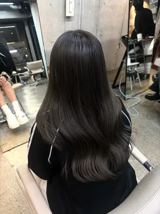 ロング カラー 榎本 すみれのヘアスタイル